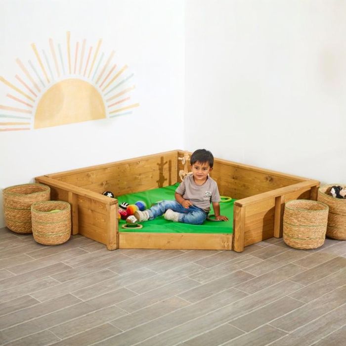 Small Corner Sand Pit / Cosy Space