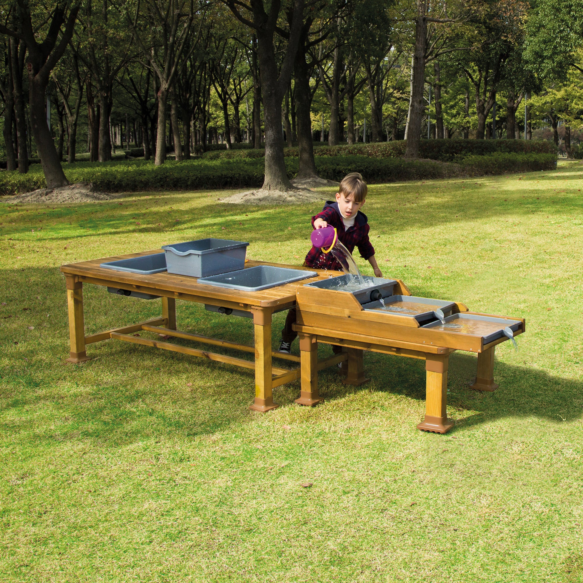 OUTDOOR DOUBLE MESSY TABLE