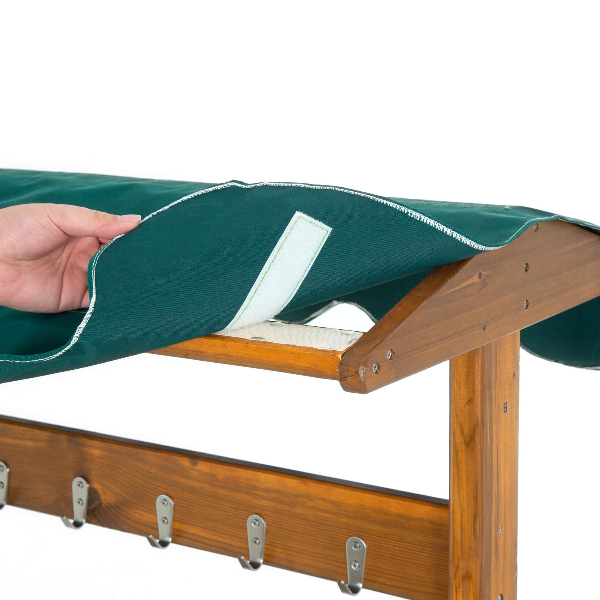 Outdoor mobile cloakroom