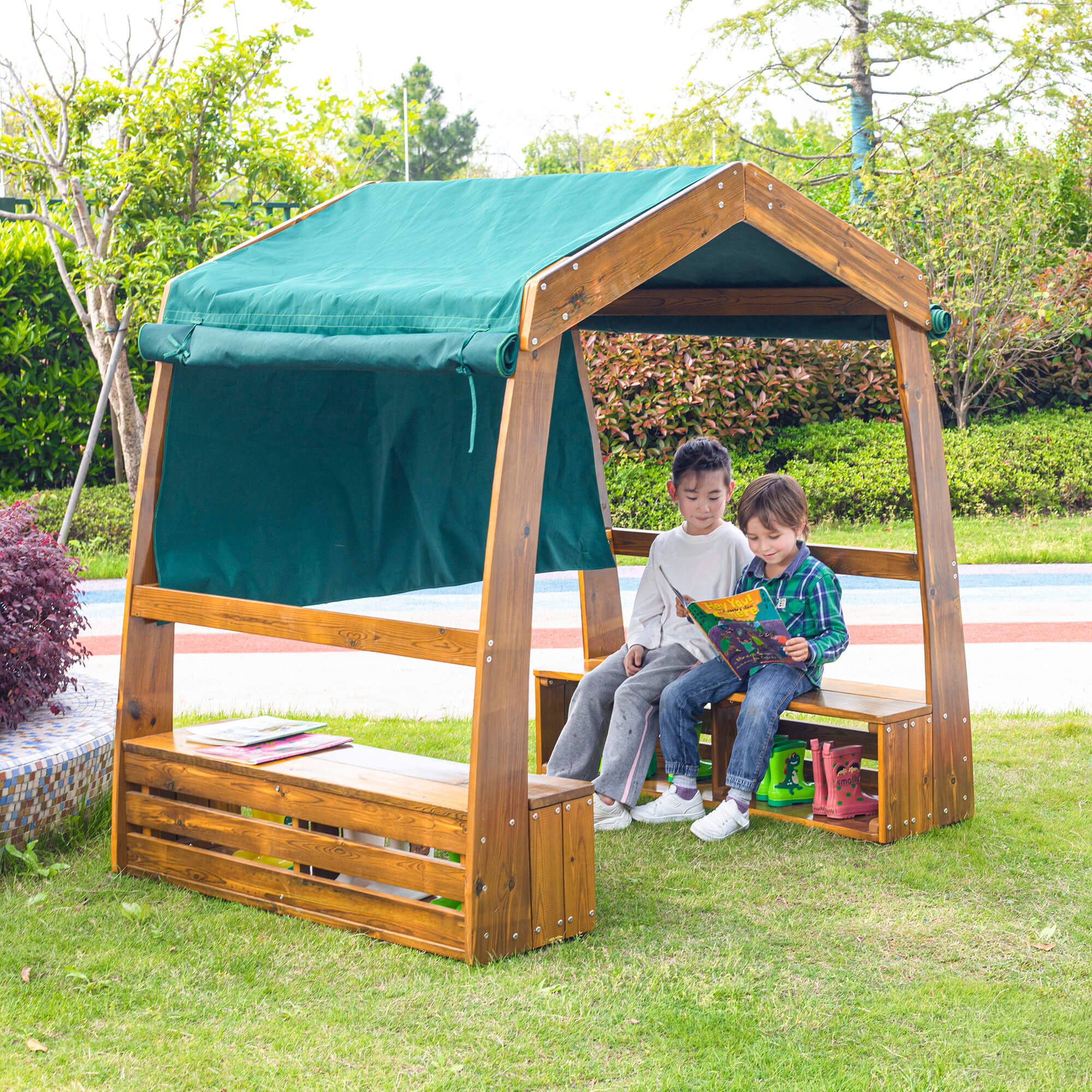 OUTDOOR READING DEN