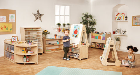 CREATIVITY ZONE WITH CLEAR TUBS