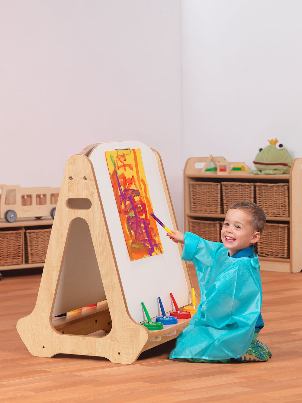 Double-sided 2 Station Whiteboard Easel